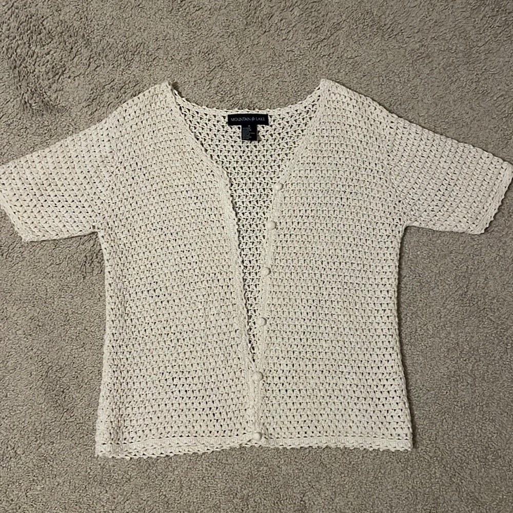 Vintage short-sleeves crocheted cardigan, white, size Medium